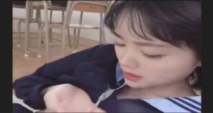 Em học sinh cute nhưng rất dâm
