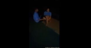 Đêm hôm địt nhau giữa đường